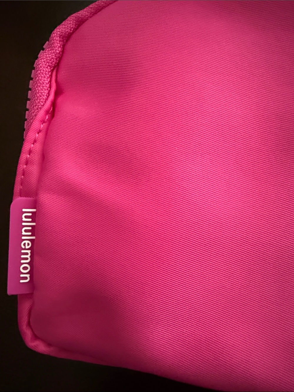 lululemon athletica Hot Pink Everywhere Belt Bag 7.5" x 2"x 5" - Picture 2 of 8